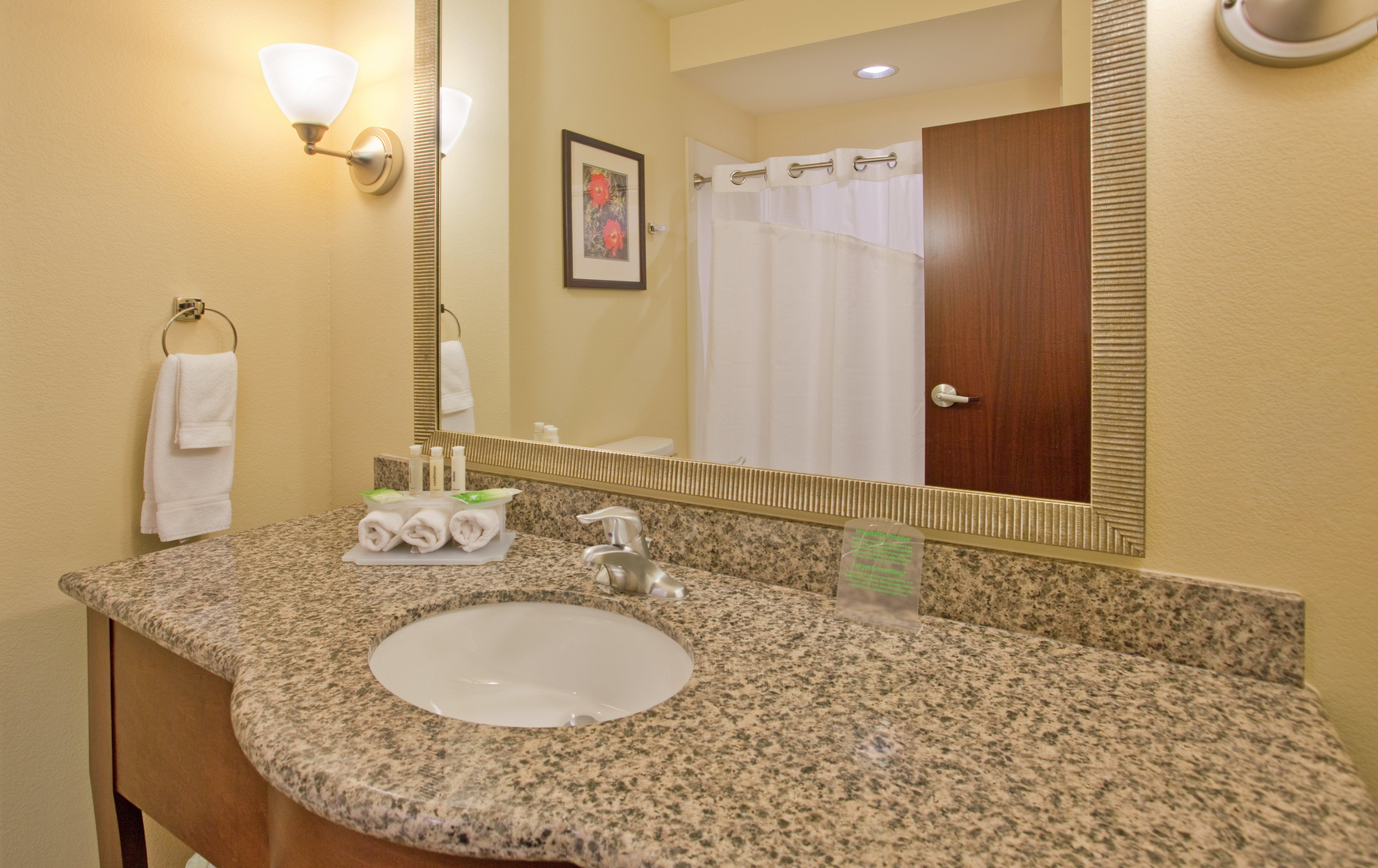 Holiday Inn Express & Suites Gallup East By Ihg מראה חיצוני תמונה