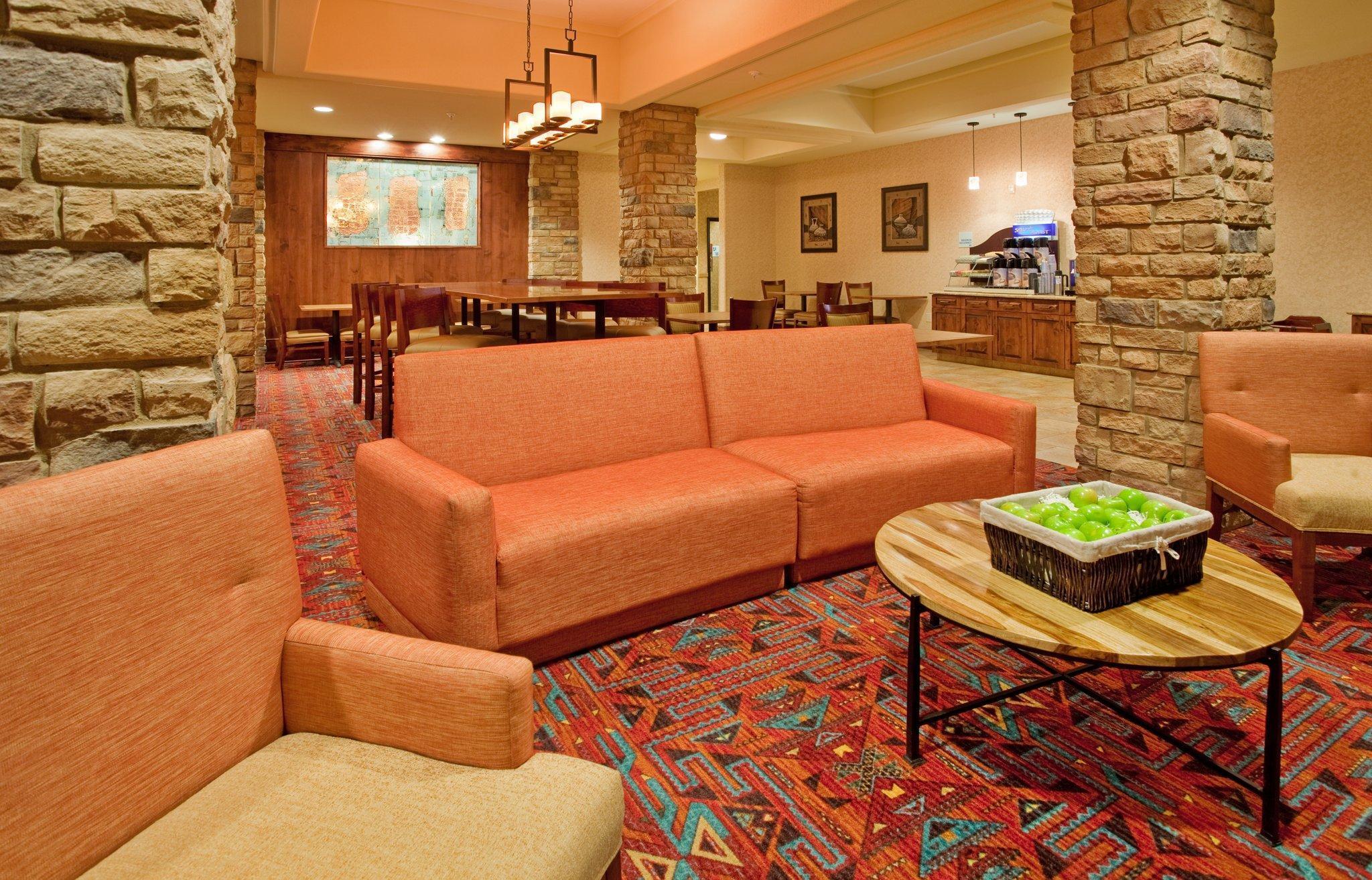 Holiday Inn Express & Suites Gallup East By Ihg מראה חיצוני תמונה
